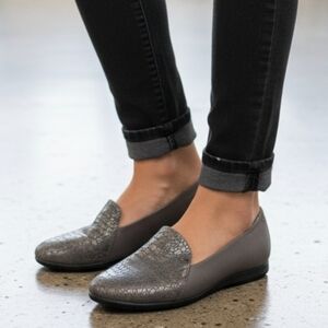 Ecco Metallic Gray Leather Loafers - Women's EU 37 (US 6-6.5)
